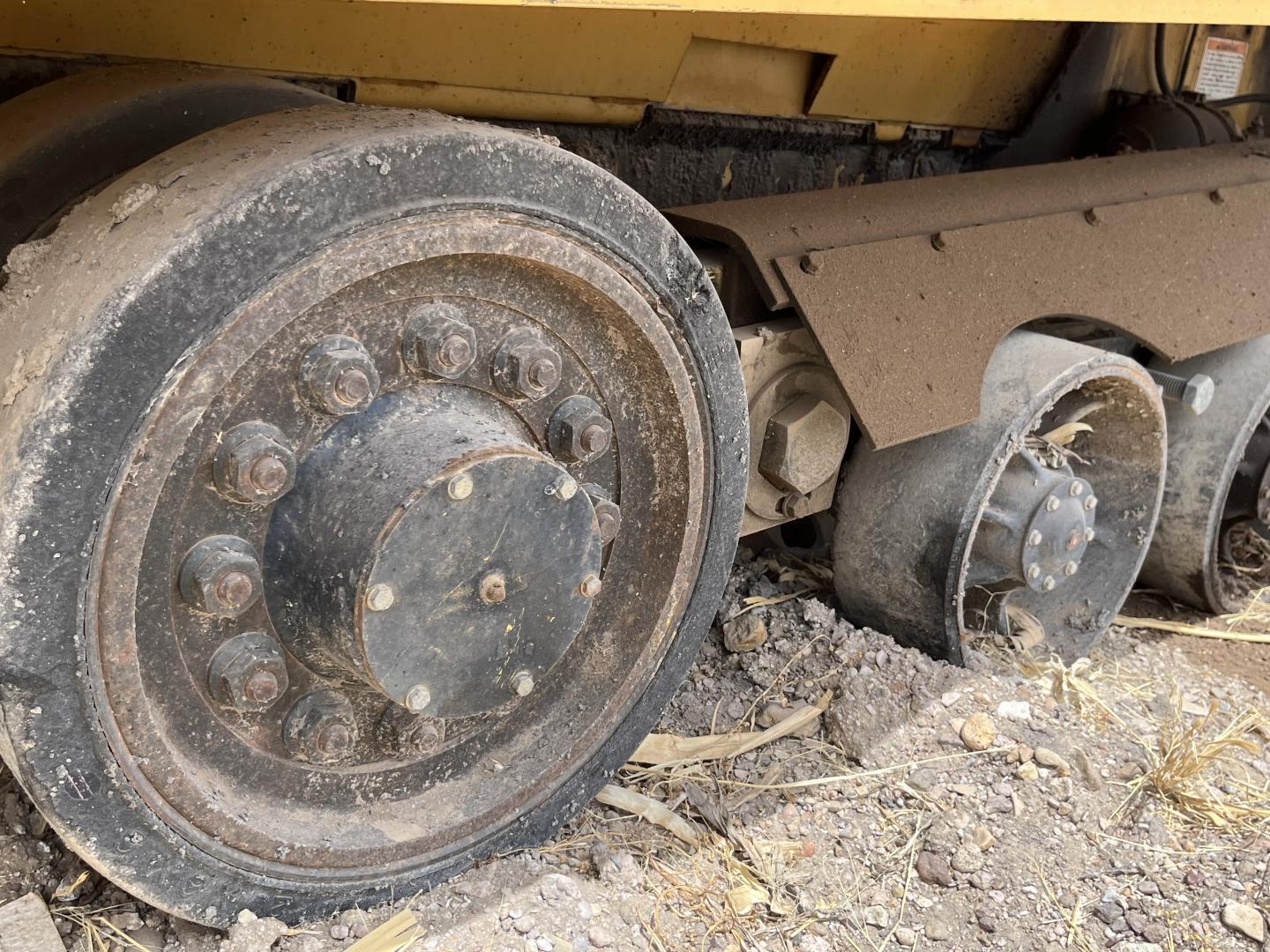 ./imagenes/INVOICE/2019/16430/PAVIMENTADORA CATERPILLAR AP-1055B PARA REFACCIONES (56).JPG